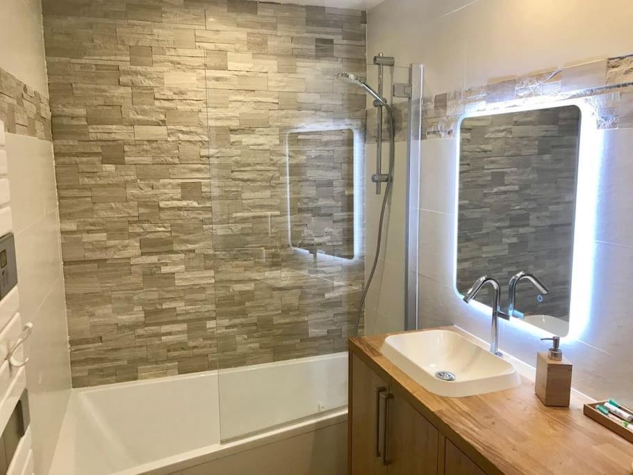 Center Of Paris - Gare Est / Nord Apartment Екстериор снимка